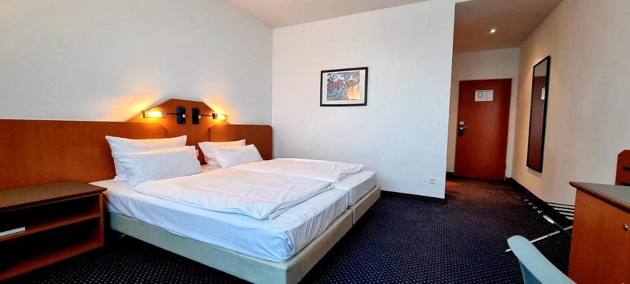 Exo Square Heidelberg/Schwetzingen - By Superfly Hotels Exteriör bild