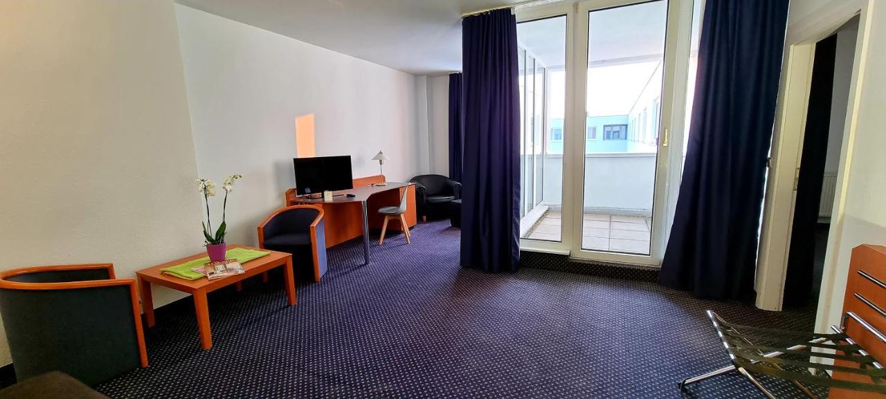 Exo Square Heidelberg/Schwetzingen - By Superfly Hotels Exteriör bild